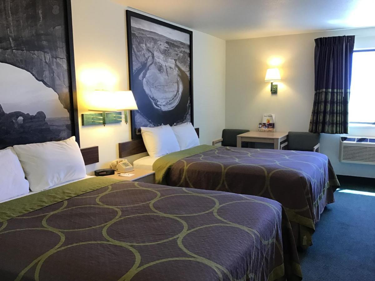 Arch Canyon Inn Blanding Buitenkant foto
